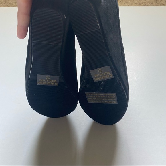 Chase + Chloe Rosa Black Suede Wedge Boots Size 7 - Picture 8 of 11